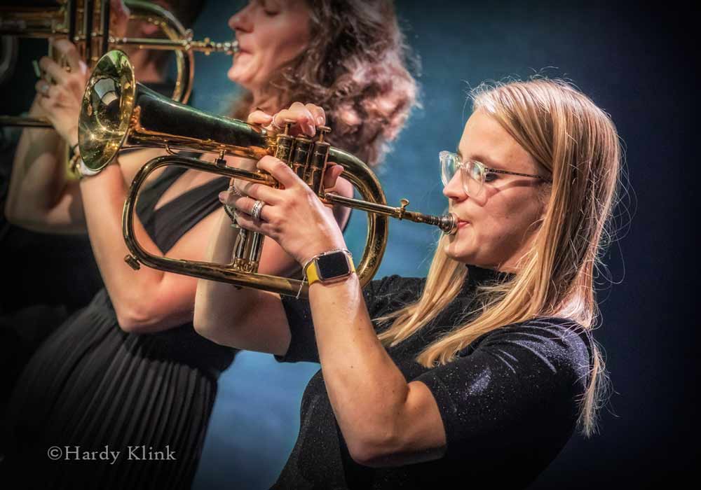 Anne-Marie ten Heggeler, trompet, flugelhorn, Millennium Jazz Orchestra, foto (C) Hardy Klink